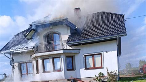 schemat uszkodzeń poddasza domu po pożarze