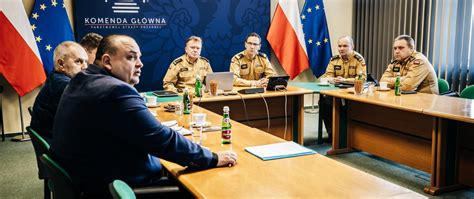 schemat zmian w umundurowaniu służbowym PSP z 2021 roku