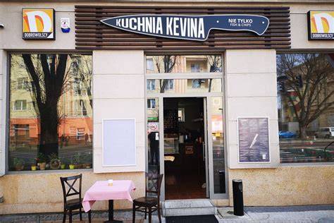 Zestaw fish&chips w restauracji 