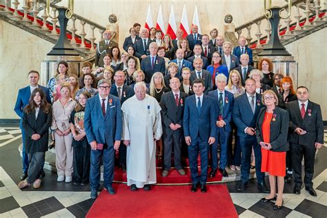 Zdjęcie z ceremonii wręczenia sztandaru i odznaczeń