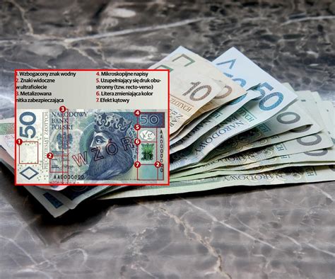 Fałszywe banknoty i sprzęt do fałszerstw (komputer, drukarki)