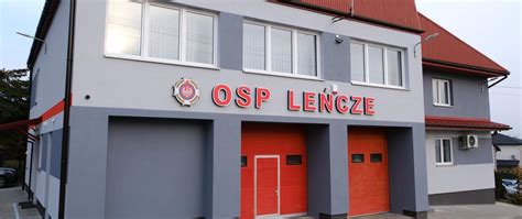 Zdjęcie odnowionego budynku remizy OSP w Leńczach po zakończonej termomodernizacji
