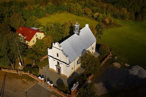 Zdjęcie kościoła pw. św. Wincentego a Paulo w Bądkowie Kościelnym.