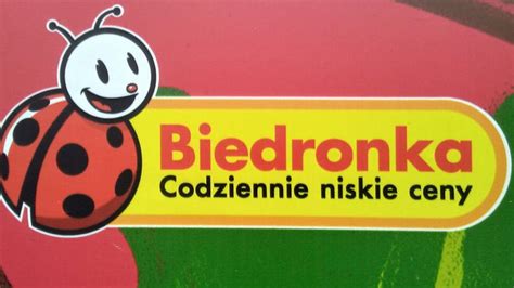 Zdjęcie specjalnego autobusu Biedronki, przewożącego klientów