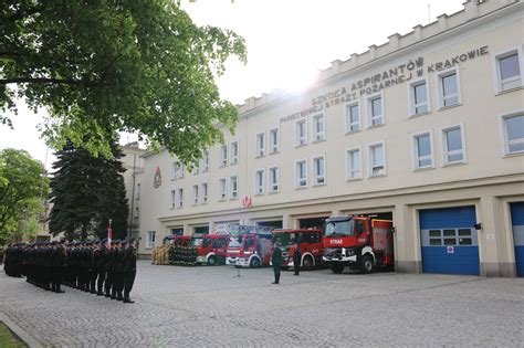 Zdjęcie budynków jednej ze szkół aspirantów PSP