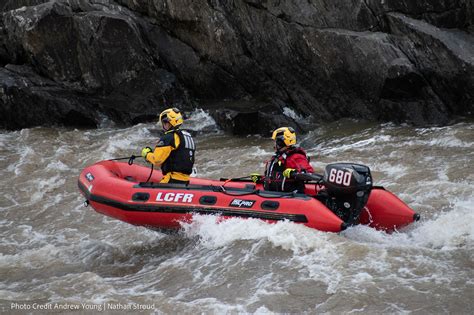 Thematic photo: rescue boat on water with firefighters