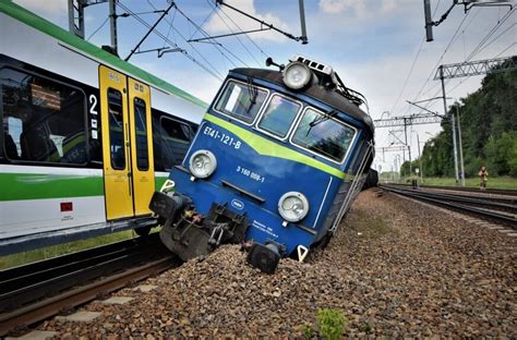Tematyczne zdjęcie cystern kolejowych na torach