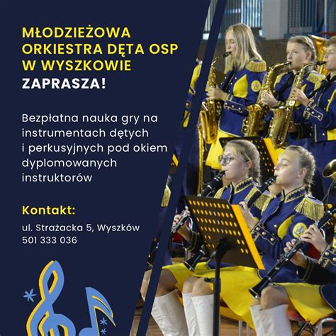 Zdjęcie młodych muzyków uczących się gry na instrumentach dętych