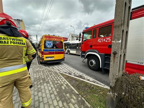 Policja i straż pożarna na miejscu zdarzenia
