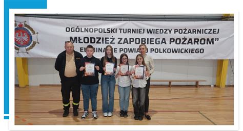 Młodzież uczestnicząca w Turnieju Wiedzy Pożarniczej w Gminie Linia
