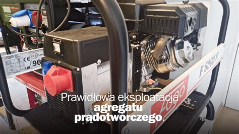 Zdjęcie agregatu prądotwórczego działającego na tle akcji ratowniczej, dostarczającego energię do oświetlenia