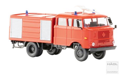 Zestawienie historycznych pojazdów pożarniczych IFA W50L w służbie jednostek OSP