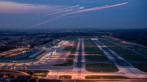 Schemat lokalizacji lotniska BER w stosunku do Berlina i innych lotnisk