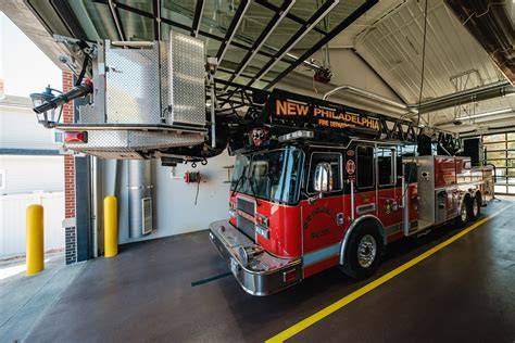 Thematic photo of a new fire truck being handed over to an OSP unit with officials present