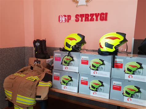 Nowy sprzęt ochrony indywidualnej dla strażaków OSP Kłaj