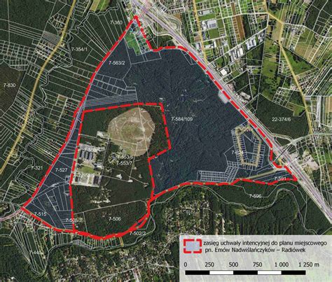 Mapa poglądowa terenu leśnego z zaznaczonym obszarem objętym pożarem