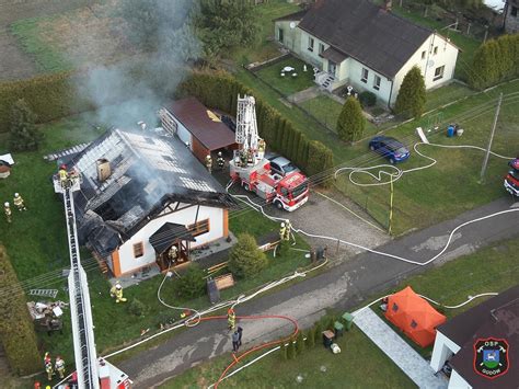 Zilustrowanie akcji gaśniczej domu jednorodzinnego w Snopkowie