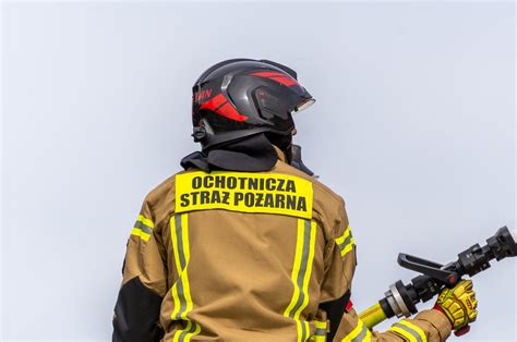 Infografika przedstawiająca zestawienie specjalistycznego sprzętu ratowniczego będącego na wyposażeniu jednostki OSP