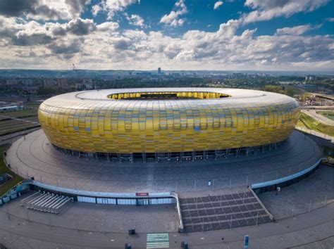 Zdjęcie drużyny Strażaka Przechowo Kobiety na stadionie Polsat Plus Arena w Gdańsku