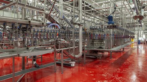 The process of extinguishing a fire at a poultry processing plant in Kawle
