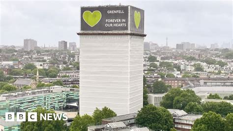 Grenfell Tower w płomieniach