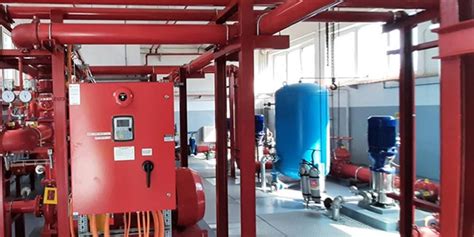 Infrastruktura zasilania hydrantów wewnętrznych (zbiornik wody, pompownia)