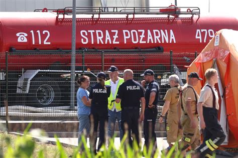 Akcja gaśnicza płonącego zakładu drobiarskiego w Kawlach