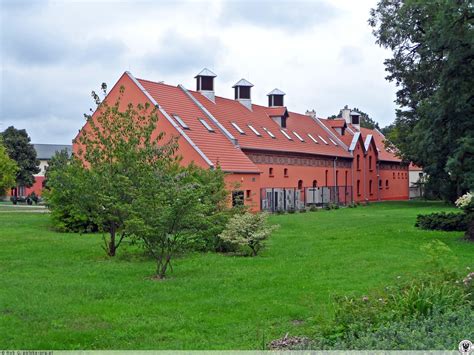 Dawne stajnie księcia Lubomirskiego, obecnie budynek Muzeum Pożarnictwa.