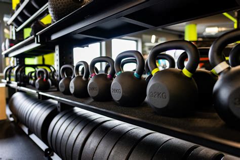 Tematyczne zdjęcie dotyczące zamkniętych siłowni lub protestu branży fitness