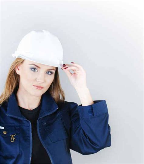 Historia firmy Gallet i jej rozwój w produkcji hełmów ochronnych.