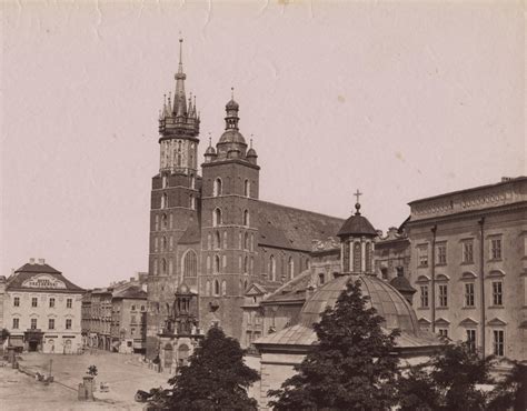 Historyczna fotografia młynów Wiechertów wraz z pałacem