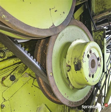 Zbliżenie na zapalone łożysko w kombajnie