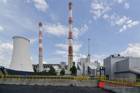 Zdjęcie elektrociepłowni lub hali wentylatorowej
