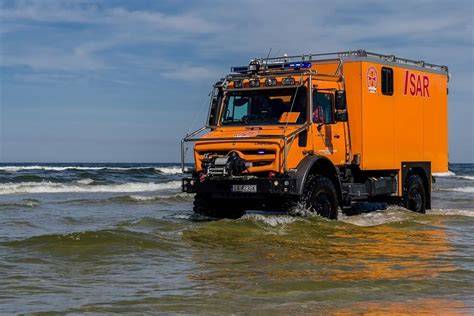 Grafika lub zdjęcie zestawu ratowniczej stacji oceanicznej Strażaka Sama