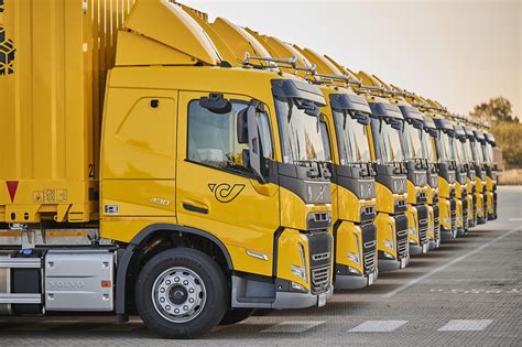 Flota ciężarówek MAN TGX na drodze