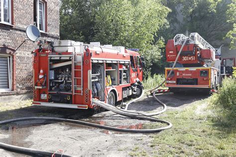 Zadymienie nad Władysławowem podczas pożaru pustostanu