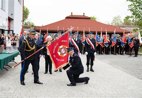 Nowy sztandar i rozbudowana strażnica OSP Stalowa Wola