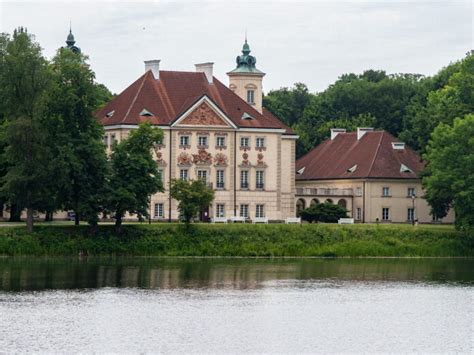 Pałac Bielińskich w Otwocku Wielkim, widok od strony jeziora