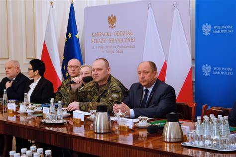 Tabela przedstawiająca listę zbytych pojazdów Karpackiego Oddziału Straży Granicznej wraz z ich nowymi właścicielami