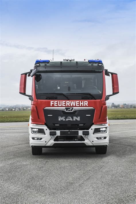 The new MAN TGM 18340 fire truck for OSP Ościęcin, ready for action