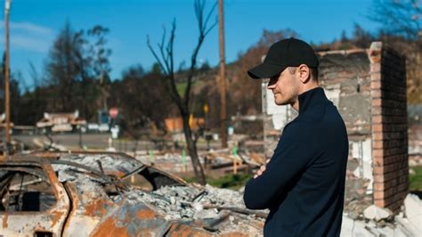 Zdjęcie płonącej stodoły lub zniszczeń po pożarze w Łagowie