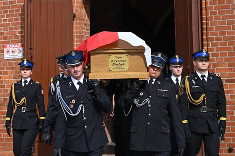 Zdjęcie Krystiana Dułaka w mundurze strażackim