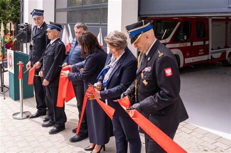 nowo otwarta remiza OSP Piaszczyna