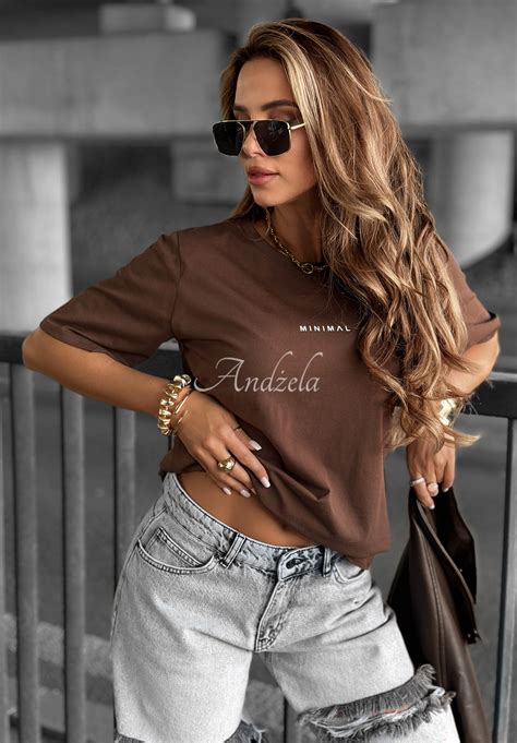 T-shirt z napisem 