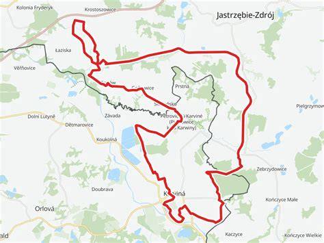mapa szlaków rowerowych z zaznaczonymi fortyfikacjami