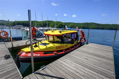 Nowoczesna łódź ratunkowa OSP Stare Załubice.