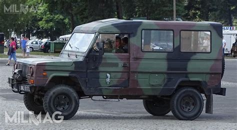 zdjęcie samochodów Honker 2000 i Honker 2324