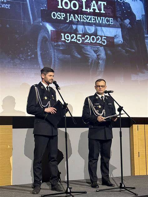 Wyróżnienia dla OSP Wierzchlas i OSP Kraszkowice z okazji 100-lecia