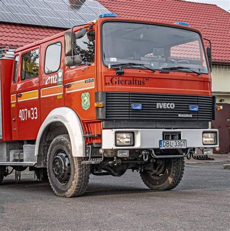 Przyjazd nowego samochodu Volvo do OSP Łomnica