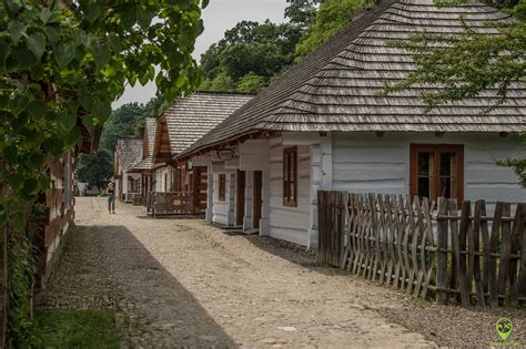 Zdjęcie Domu Ludowego w Wysokiem, gdzie początkowo przechowywano sprzęt strażacki.